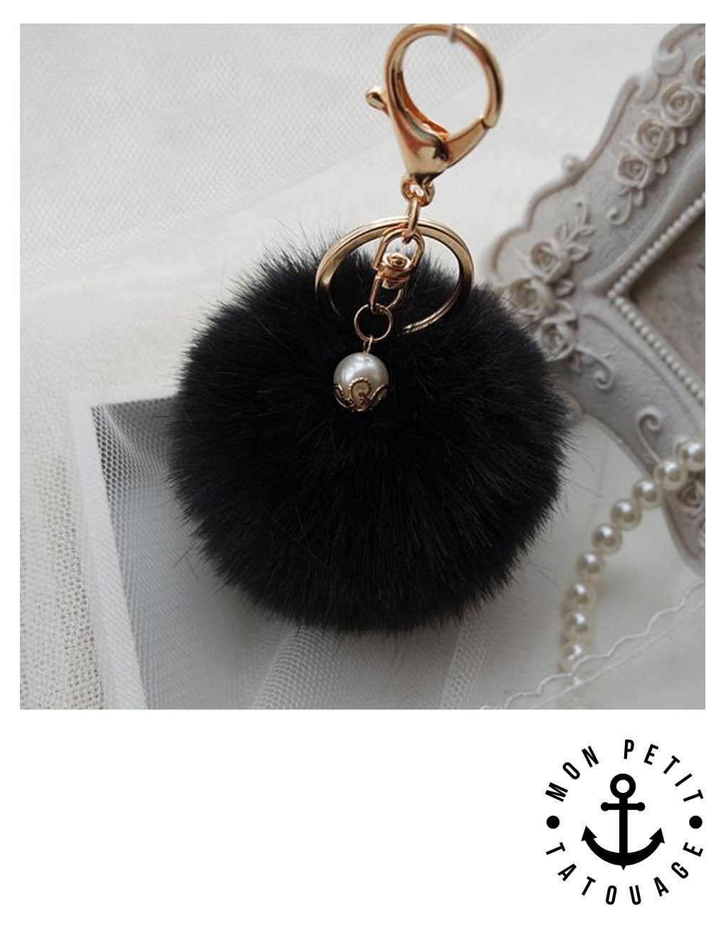 bijou-sac-pompom-noir
